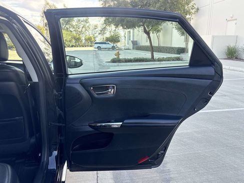 Used 2015 Toyota Avalon XLE image 14