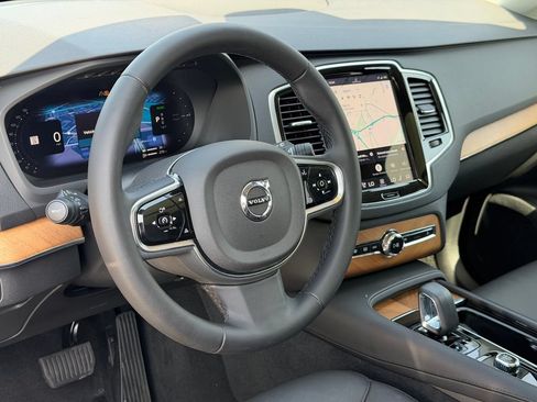 Certified 2025 Volvo XC90 T8 Plus AWD/4WD image 26