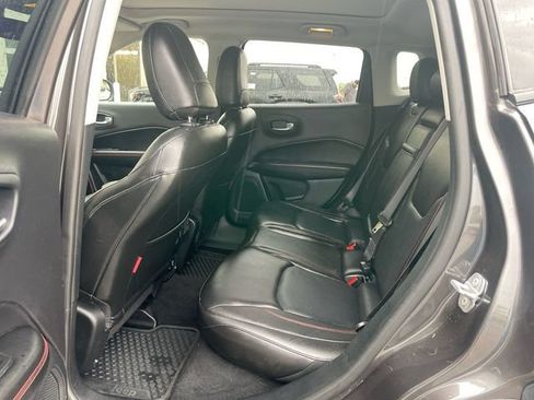 Used 2018 Jeep Compass Trailhawk w/ Leather Interior Group AWD/4WD image 26