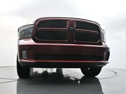 Used 2018 RAM 1500 Express w/ Express Value Package image 31