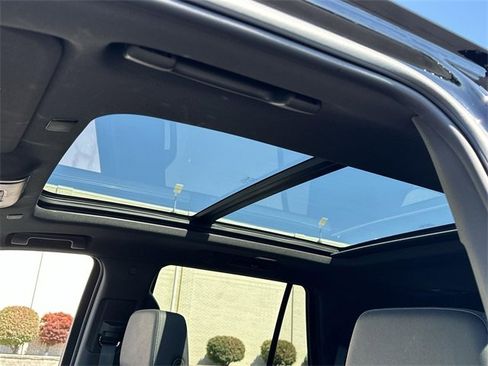 Certified 2024 Chevrolet Tahoe Z71 w/ Off-Road Capability Package image 18