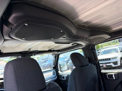 New 2026 Jeep Wrangler Unlimited Sport AWD/4WD image 8