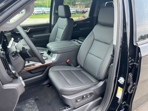 New 2026 GMC Sierra 1500 Elevation w/ Elevation Premium Package AWD/4WD image 9