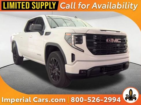 Used 2025 GMC Sierra 1500 Elevation AWD/4WD image 1