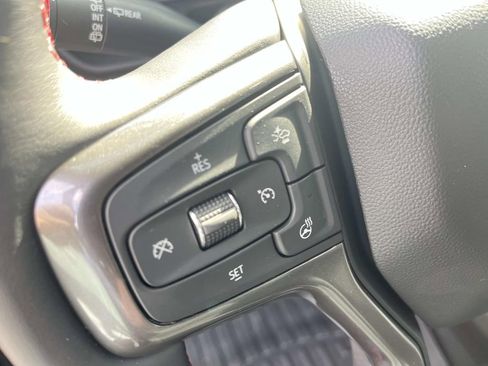 Used 2022 Chevrolet Suburban RST w/ Luxury Package image 32