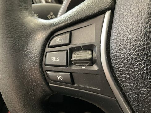 Used 2017 BMW 330i xDrive Wagon image 12