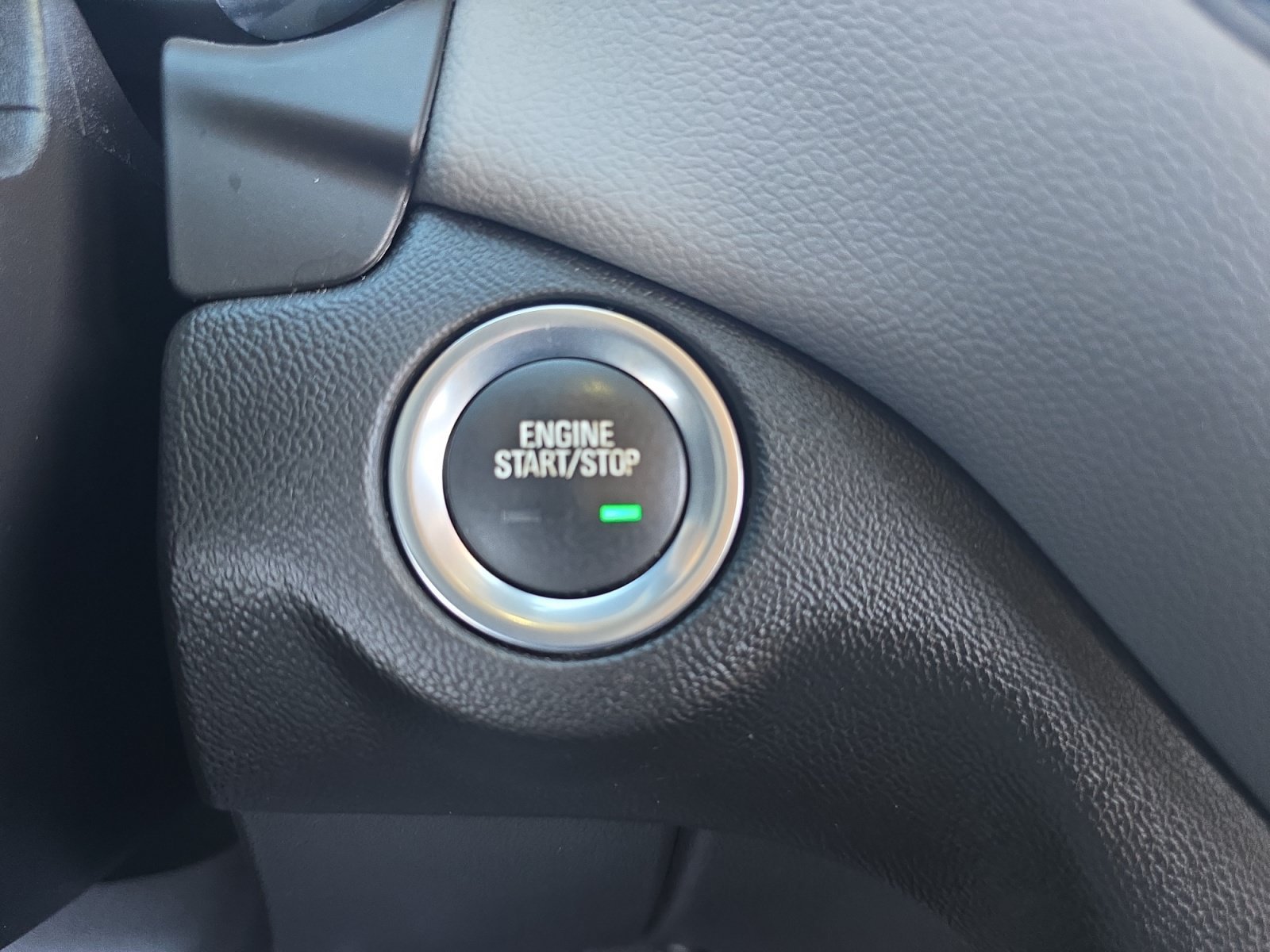Used 2024 Chevrolet Equinox LS w/ LS Convenience Package FWD image 18