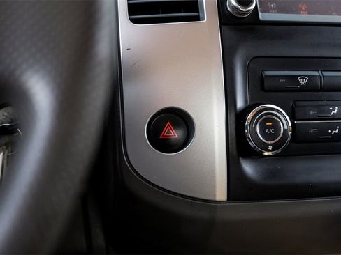 Used 2019 Nissan Frontier S image 22