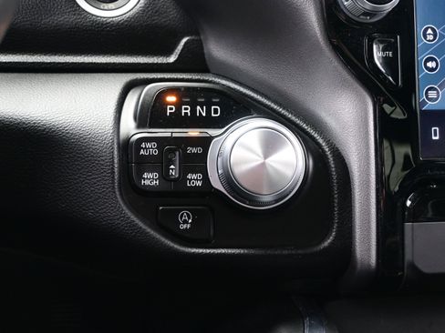 Used 2023 RAM 1500 Laramie AWD/4WD image 21
