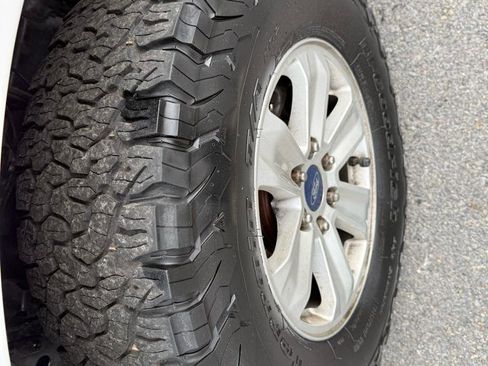 Used 2011 Ford F150 XLT w/ XLT Convenience Pkg image 30