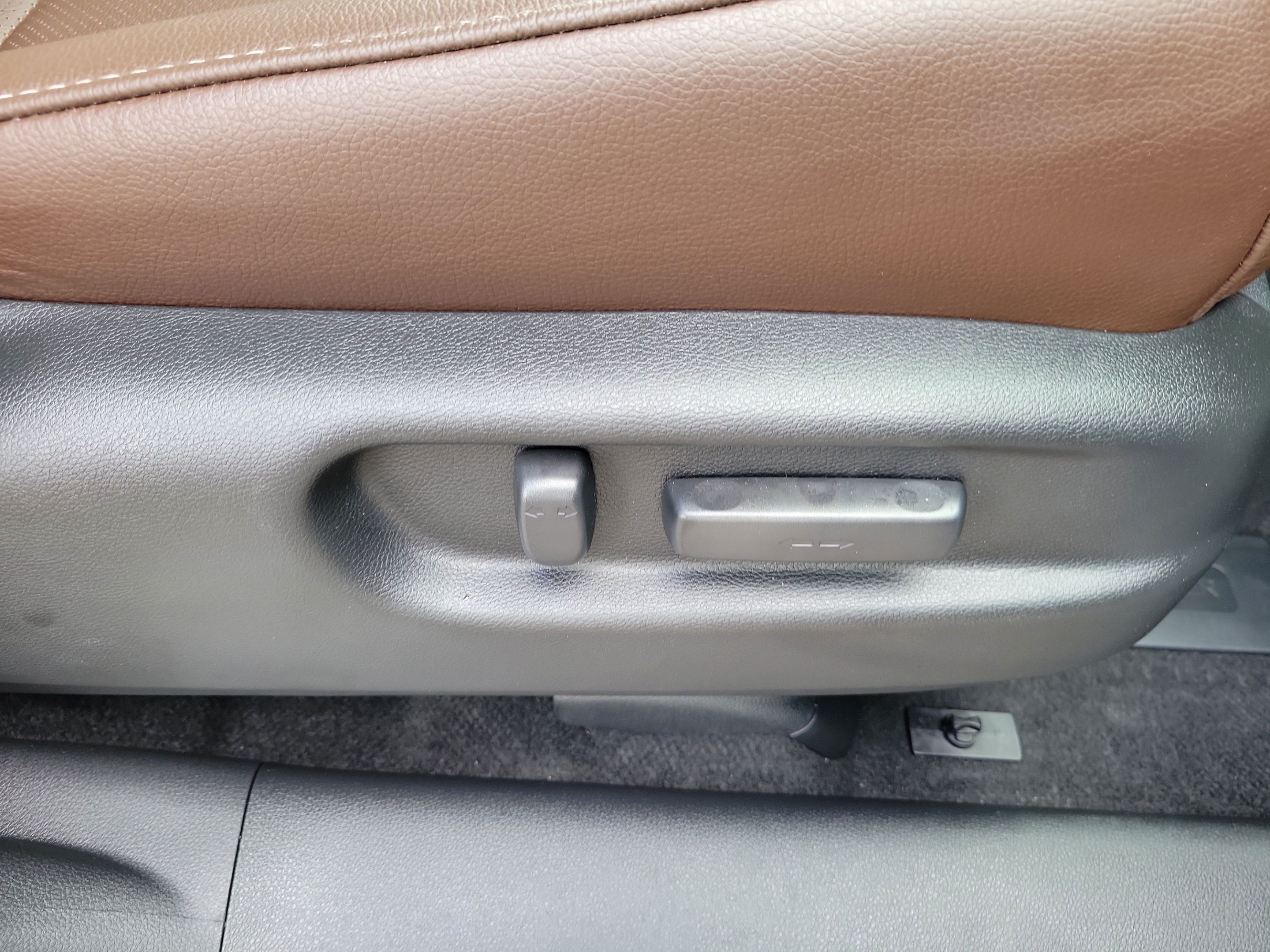 Certified 2025 Honda Passport EX-L image 20