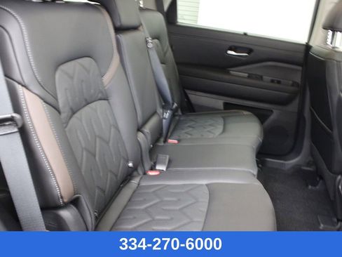 New 2026 Nissan Pathfinder Platinum image 20