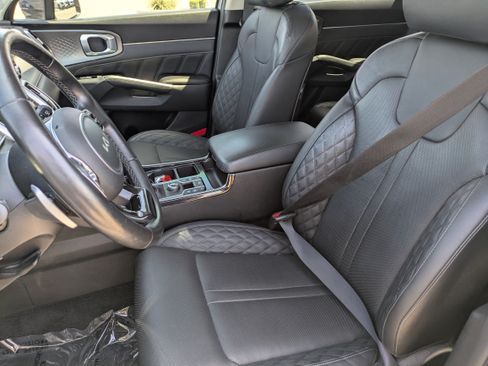 Used 2022 Kia Sorento SX FWD image 27