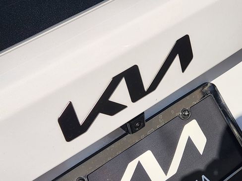 New 2025 Kia Sorento SX Prestige image 8