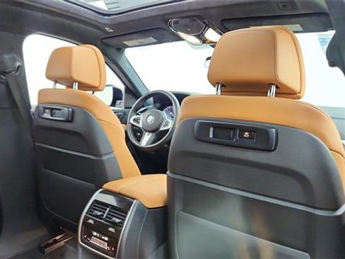 Used 2022 BMW X6 M50i w/ Premium Package image 27