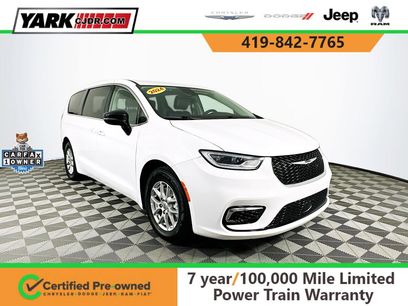 Certified 2024 Chrysler Pacifica Touring-L