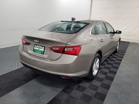 Used 2022 Chevrolet Malibu LS FWD image 9