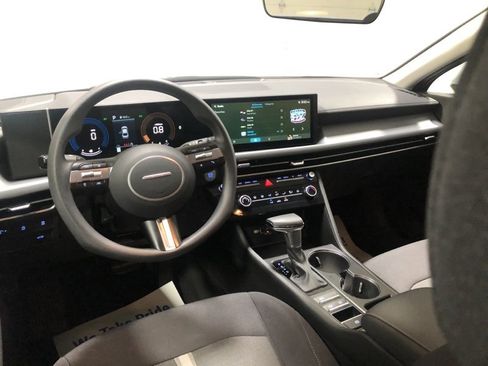 Used 2025 Hyundai Sonata SE image 30