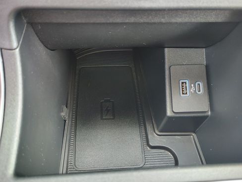 Used 2024 Ford Edge Titanium w/ Equipment Group 301A AWD/4WD image 30