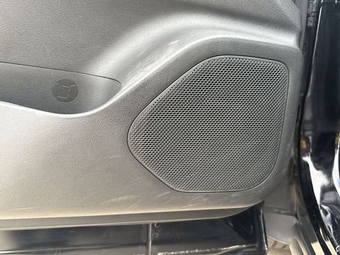Used 2023 Nissan Rogue SV FWD image 25