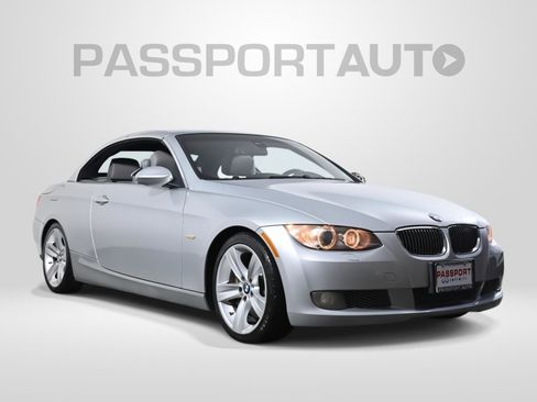 Used 2008 BMW 335i Convertible image 12