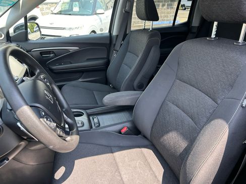 Used 2021 Honda Ridgeline Sport image 12