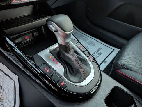 Used 2023 Kia Forte GT w/ GT2 Package image 22