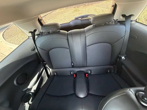 Used 2019 MINI Cooper S FWD image 9