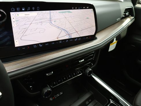 New 2026 Chevrolet Suburban High Country image 20