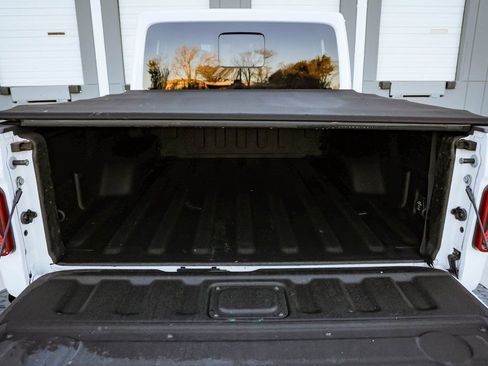 Used 2020 Jeep Gladiator Rubicon AWD/4WD image 29