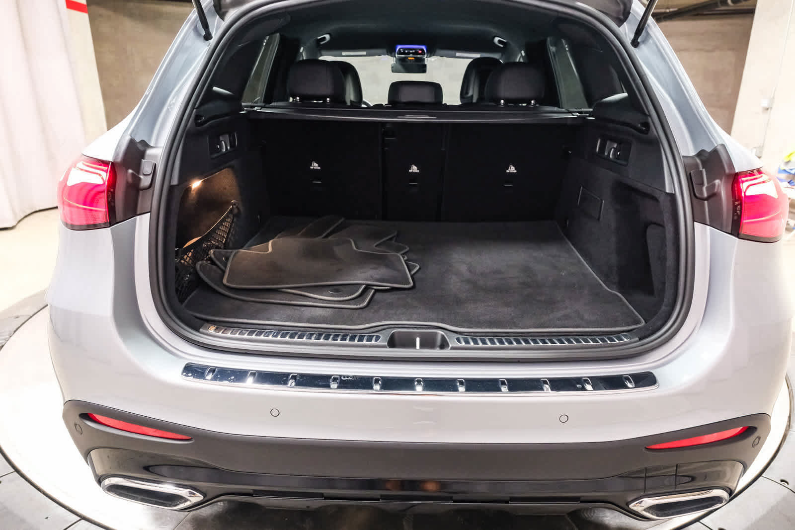 Certified 2026 Mercedes-Benz GLC 300 image 31