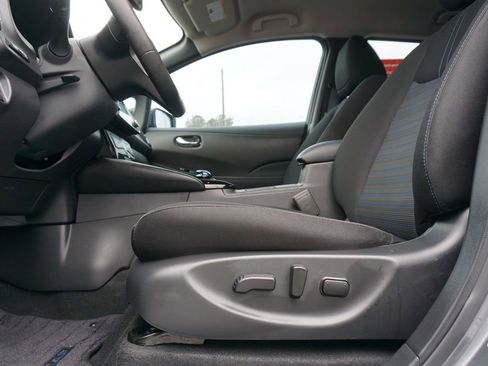 Certified 2023 Nissan Leaf SV Plus image 31