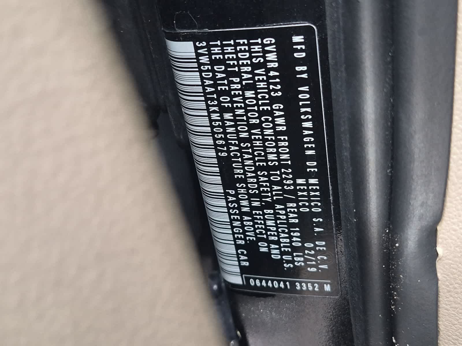Used 2019 Volkswagen Beetle 2.0T SE FWD image 36