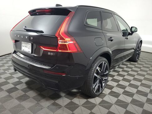 Used 2024 Volvo XC60 B5 Ultimate w/ Protection Package Premier AWD/4WD image 8