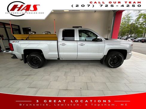 Used 2018 Chevrolet Silverado 1500 LT w/ All Star Edition AWD/4WD image 7