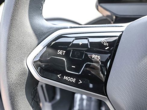 Certified 2023 Volkswagen ID.4 Pro S Plus image 22