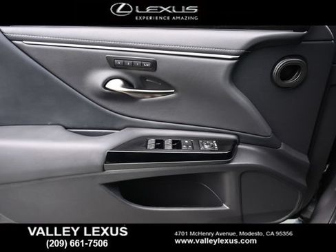 Used 2025 Lexus ES 350 w/ Accessory Package (Z2) FWD image 12