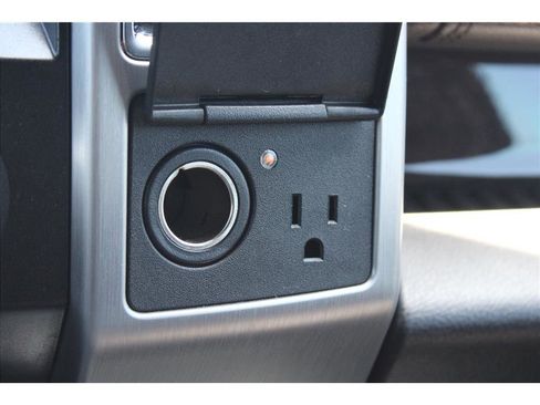 Used 2015 Ford F150 Platinum w/ Technology Package image 34