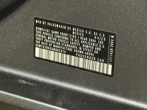 Used 2025 Volkswagen Jetta SE w/ Sunroof Package FWD image 20