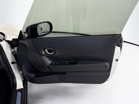 New 2026 MINI Cooper 2-Door Hardtop FWD image 25