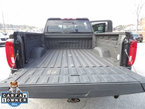 Used 2023 GMC Sierra 2500 Denali w/ Denali Black Diamond Edition image 17