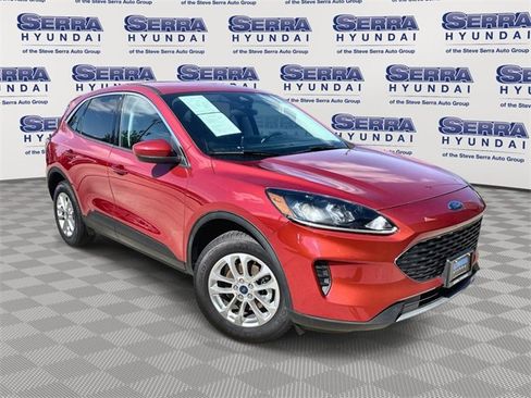 Used 2021 Ford Escape SE w/ Convenience Package image 1