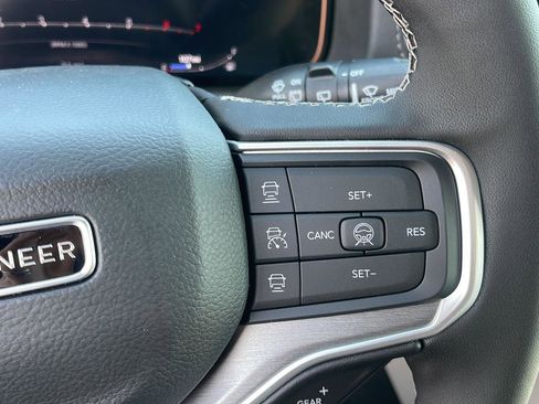 New 2026 Jeep Grand Wagoneer Limited AWD/4WD image 16