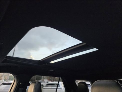 Used 2020 Ford Explorer ST w/ Premium Technology Package image 8