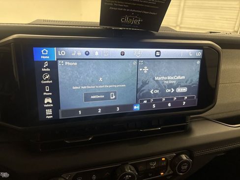 Used 2025 Jeep Wrangler Unlimited Sahara w/ Safety Group AWD/4WD image 13