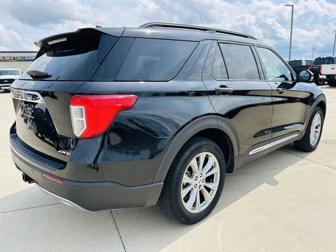 Used 2023 Ford Explorer XLT w/ Equipment Group 202A AWD/4WD image 45
