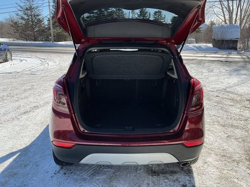 Used 2022 Buick Encore Preferred w/ Safety Package image 33