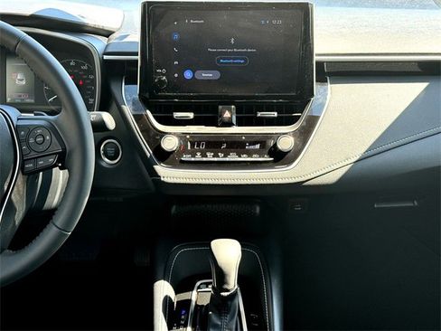 Used 2025 Toyota Corolla SE image 28