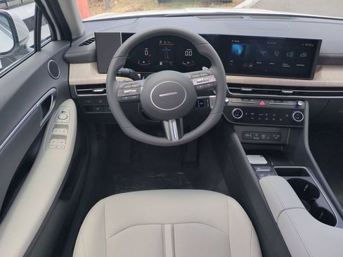 New 2026 Hyundai Sonata SEL FWD image 17
