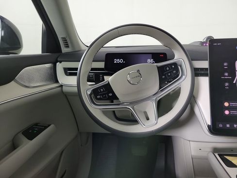 Used 2025 Volvo EX90 Ultra image 15